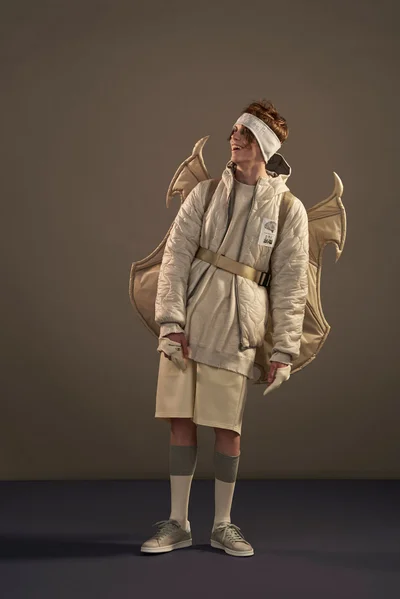 Look 10